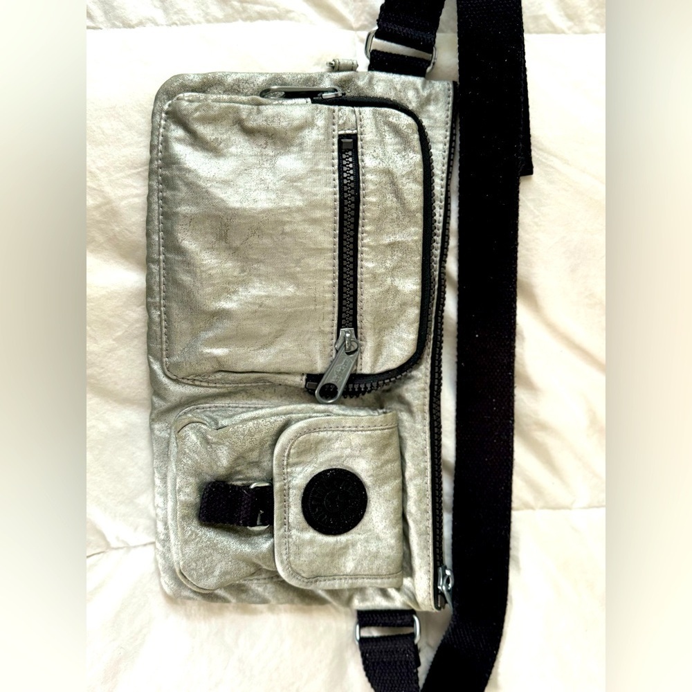 Vintage Kipling metallic Belt Bag